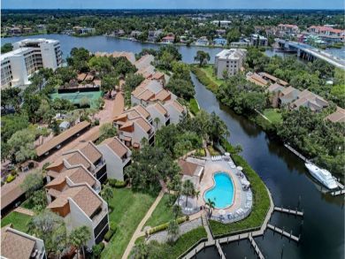 Charming 2 Bedroom Condo on the Bay Private Beach Access