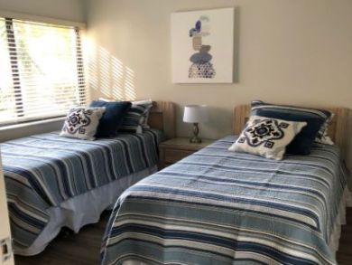 Siesta Key Vacation Rental- Walk to Beach