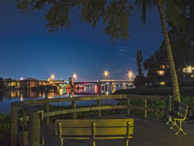 Siesta Key Vacation Rental- Walk to Beach