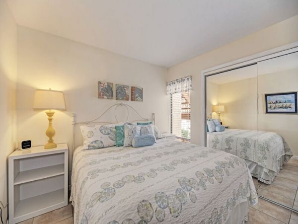 Siesta Key New Vacation Condo