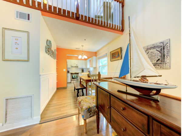 Ideally  Situated Between the 2 Best Beaches on Siesta