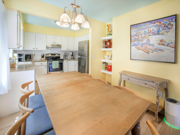 Ideally  Situated Between the 2 Best Beaches on Siesta