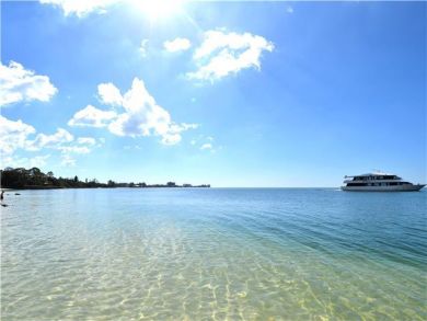 Siesta Key Vacation Studio Sleeps 2 - Short Walk to Beach