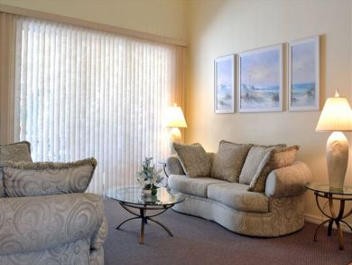 Vacation Rental Home 3 Bedrooms Stroll to Beach Villa Style Vacation Rental Home 3 Bedrooms Stroll to Beach Villa Style
