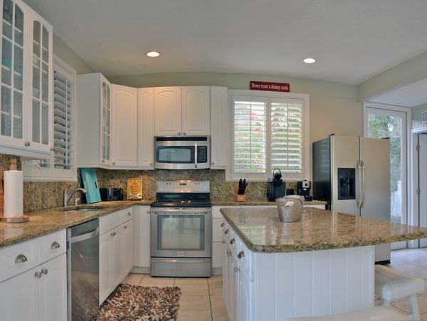 Four Bedroom- Luxury Siesta Key Home with Pool on the Water