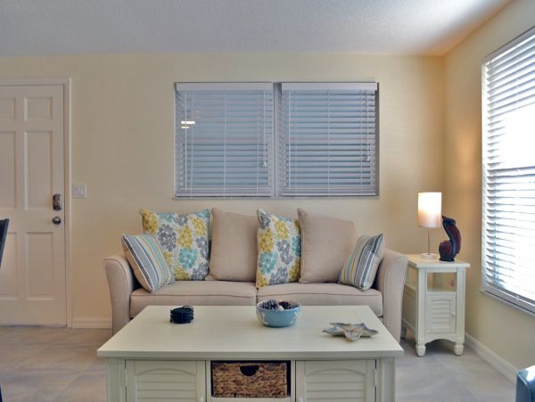 Stroll To Beach Rental on Siesta Key 2 Bedrooms Sleeps 6