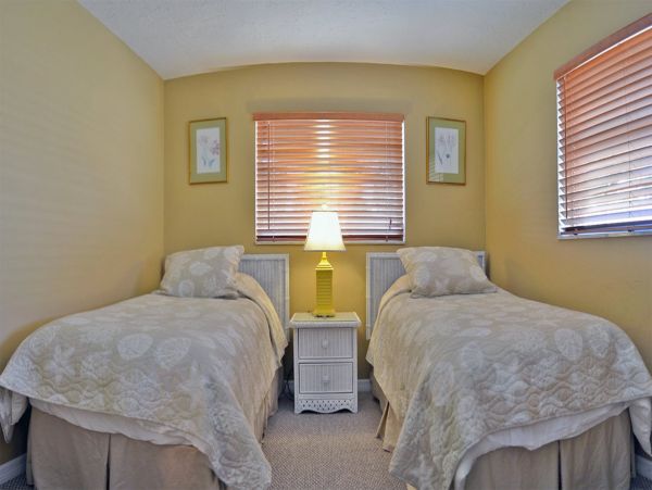Sarasota Vacation Home With 3 Bedrooms Sleeps 8 Guests