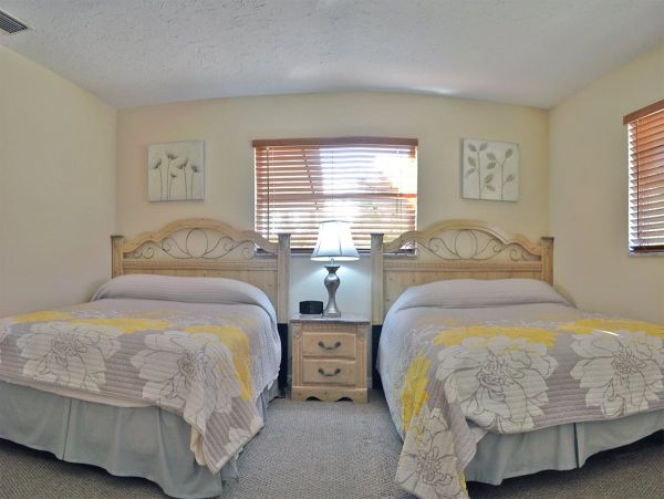 Sarasota Vacation Home With 3 Bedrooms Sleeps 8 Guests