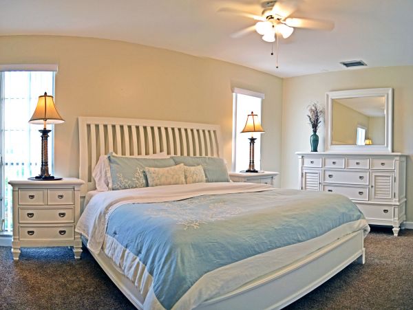 Siesta Key Two Bedroom Rental Short Walk to the Beach