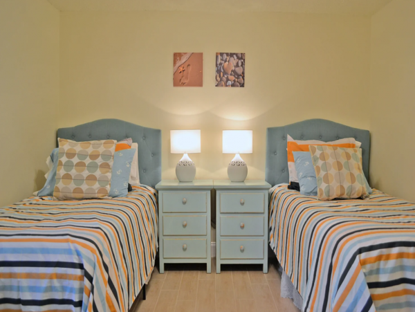 Anna Maria Island 2 Bedroom Rental Cottage- Steps to Beach