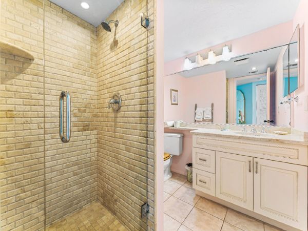 Luxurious 2-Bedroom Condo with Gulf Views in Siesta Key