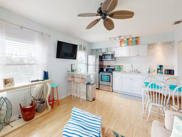 Charming Coastal Condo in Bradenton Beach: Steps from the Gulf & Historic Bridge Street