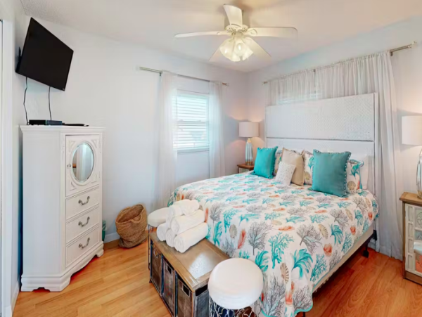 Charming Coastal Condo in Bradenton Beach: Steps from the Gulf & Historic Bridge Street