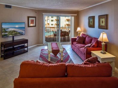 Indian Shores Beachfront Condo - Sleeps 6 Guests