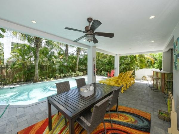 Magnificent Gulf Views New Interior Excellent Pool/Lounger Area