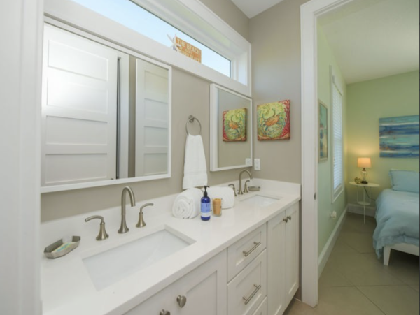 Magnificent Gulf Views New Interior Excellent Pool/Lounger Area
