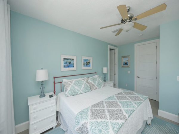 Magnificent Gulf Views New Interior Excellent Pool/Lounger Area