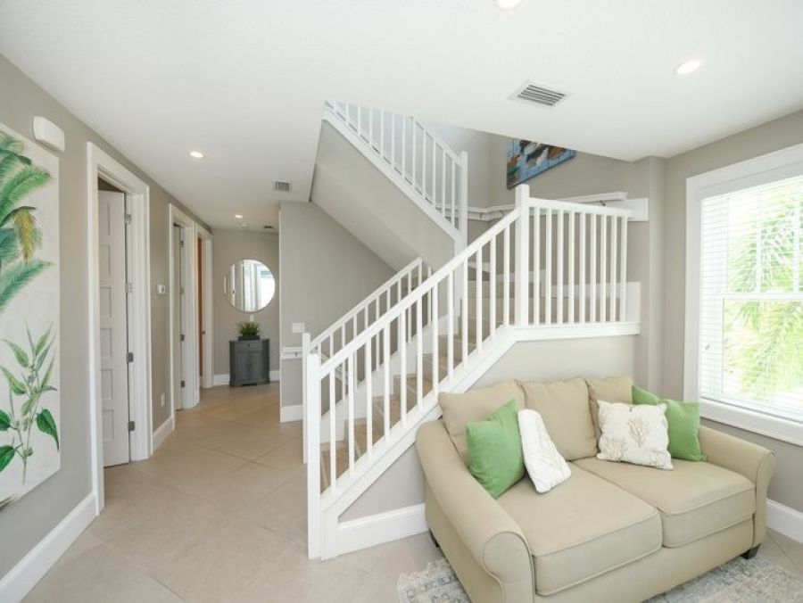 Magnificent Gulf Views New Interior Excellent Pool/Lounger Area