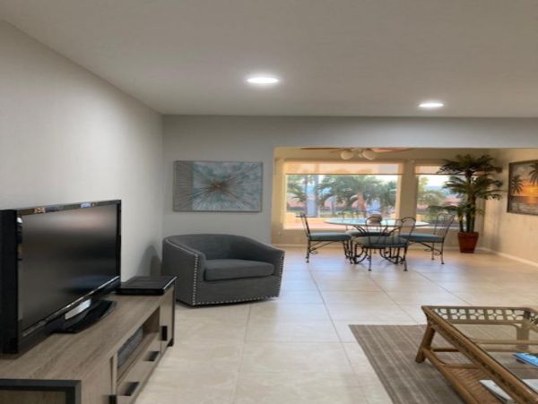 Siesta Key One Bedroom Oceanfront Condo