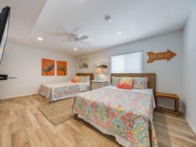 Queen Bedroom