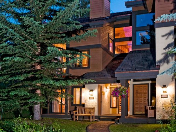 Spacious Beaver Creek Townhome Near Ski Lift & Village