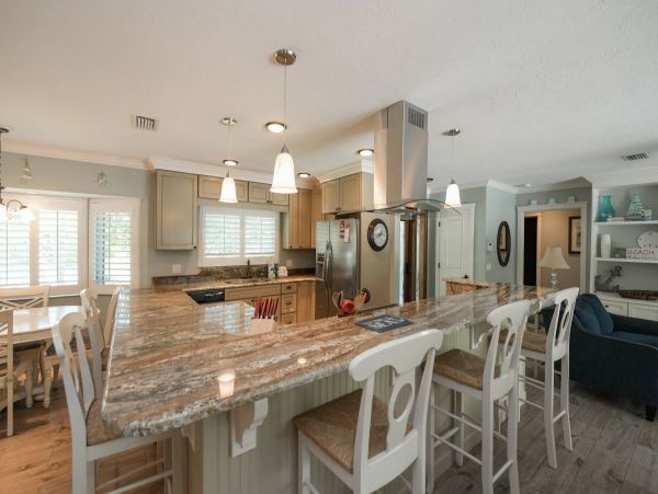 Stunning Three Bedroom Vacation Rental on Holmes Beach