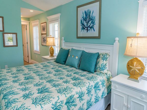 Holmes Beach Rental 6 Bedroom Rental Walk to Beach