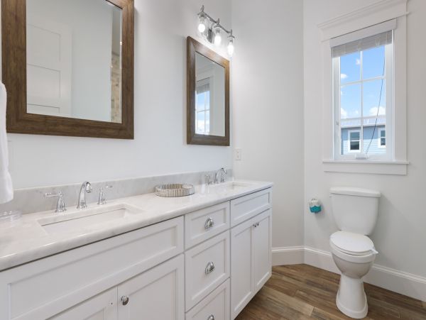 Anna Maria Luxury Vacation Home One Minute Walk to Beach