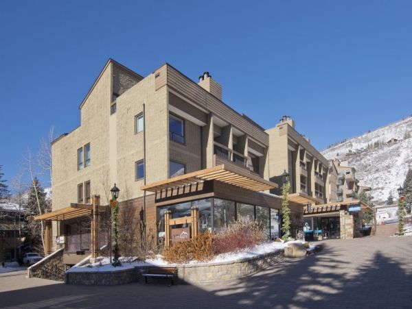 2 Bedroom Condo with Views in Lionshead Village