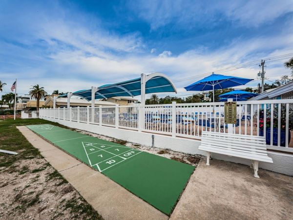 Beachside Two Bedroom Vacation Rental in Siesta Key