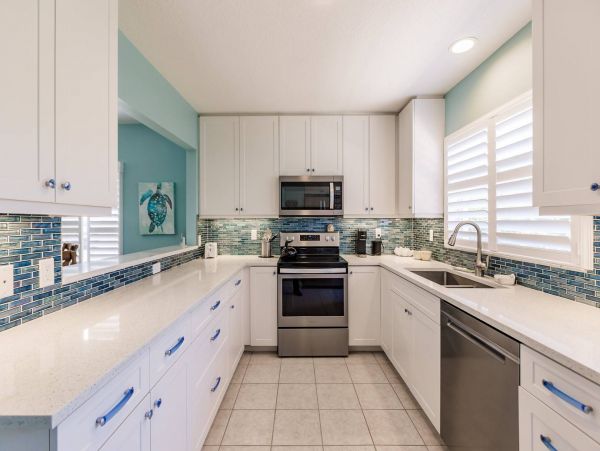 Beachside Two Bedroom Vacation Rental in Siesta Key