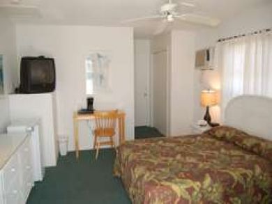 Queen Bedroom Queen Bedroom