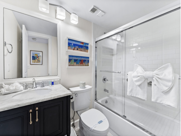 Siesta Key Just Remodeled Two Bedroom Vacation Condo