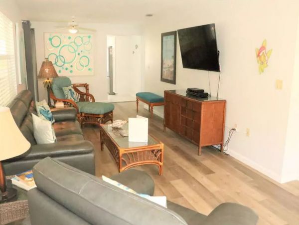 Siesta Key Vacation Condo Two Bedrooms Sleeps Six