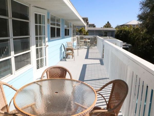 Siesta Key Vacation Condo Two Bedrooms Sleeps Six