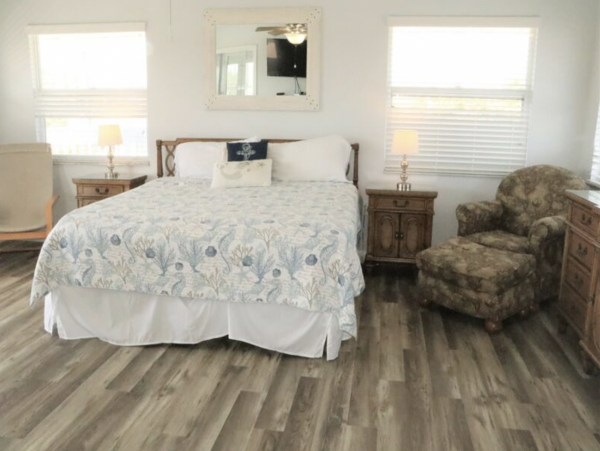 Six Bedroom Value Rental Siesta Key & Pool