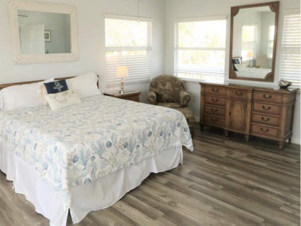 Six Bedroom Value Rental Siesta Key & Pool