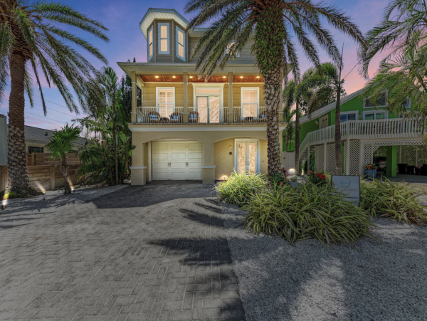 5 Star Luxury Rental on Anna Maria Island Four Bedrooms