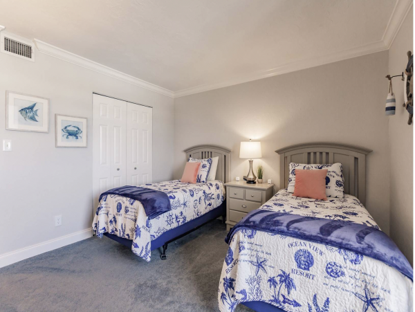 Siesta Key Vacation Condo Walk to Beaches!
