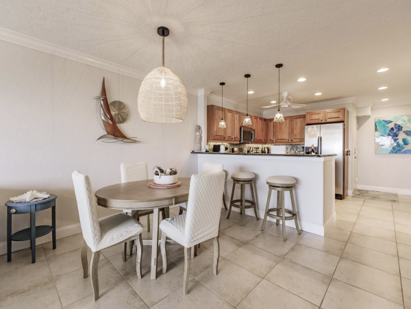Siesta Key Vacation Condo Walk to Beaches!