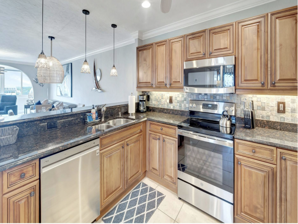 Siesta Key Vacation Condo Walk to Beaches!