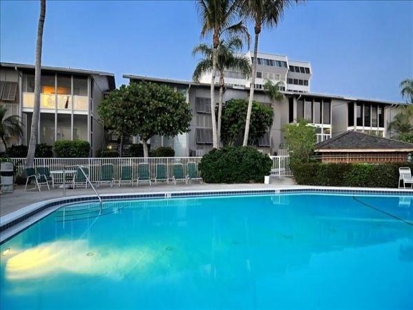 Gulfside 2 Bedroom  Coastal Unit