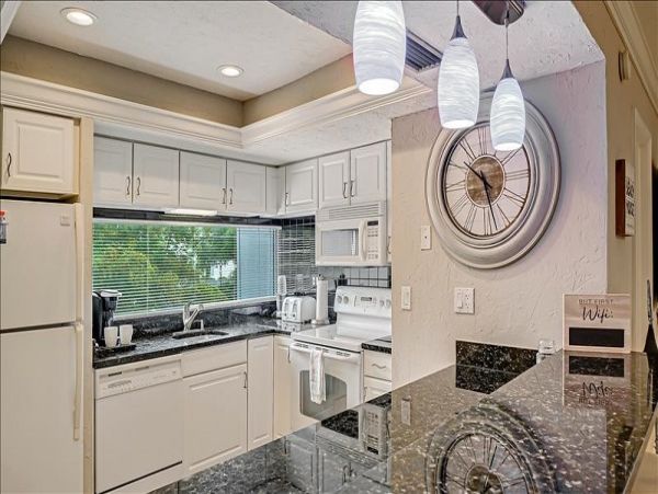 Gulfside 2 Bedroom  Coastal Unit