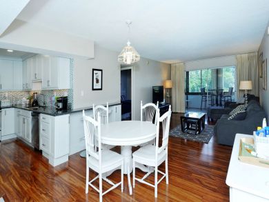 Siesta Key Vacation Rental Sleeps Six Guests