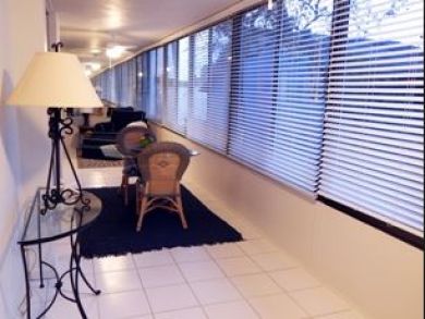 Siesta key Vacation Condo Sleeps Six Guests.