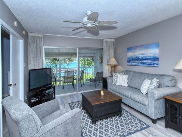 Bayfront Two Bedroom Rental Condo in Siesta Key
