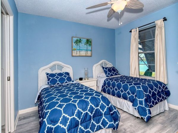 Bayfront Two Bedroom Rental Condo in Siesta Key
