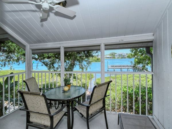 Bayfront Two Bedroom Rental Condo in Siesta Key