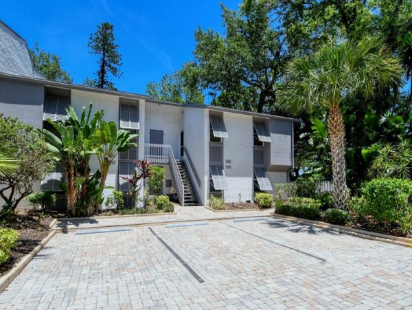 Bayfront Two Bedroom Rental Condo in Siesta Key