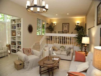 Living & Dining Area Living & Dining Area